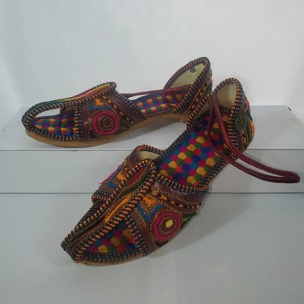 VTG Handmade Leather Embroidered Ethnic Colorful Kids Sandals Size 5